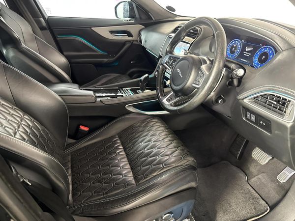2019-Jaguar-F-Pace-50-V8-SVR image:9
