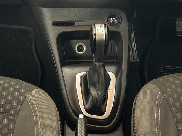2018-Renault-Captur-12T-Dynamique-5-dr-Auto-88kW image:10