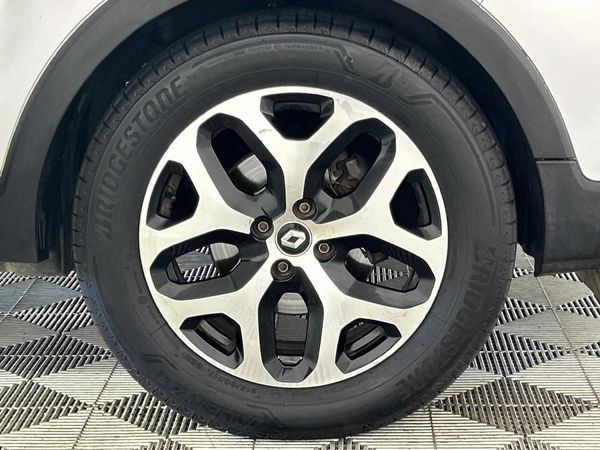 2018-Renault-Captur-12T-Dynamique-5-dr-Auto-88kW image:5
