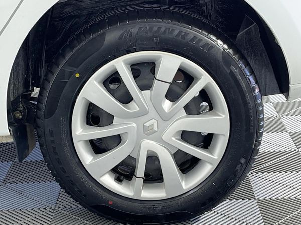 2021-Renault-Sandero-900T-Expression image:5