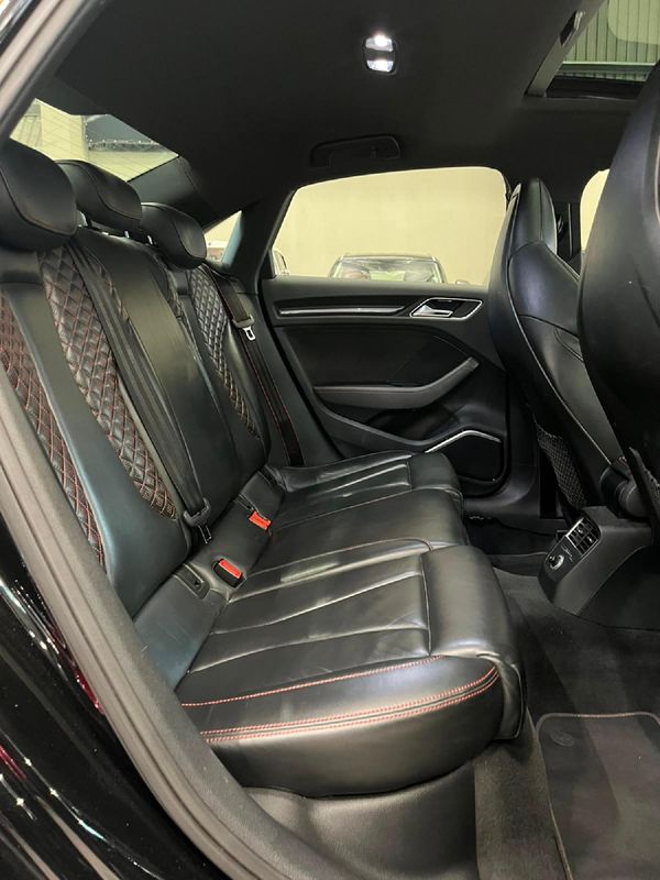 2019-Audi-RS3-Sedan-quattro image:11
