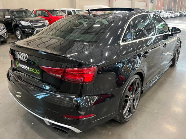 2019-Audi-RS3-Sedan-quattro image:2