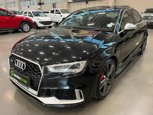 2019-Audi-RS3-Sedan-quattro image:6