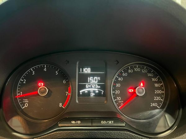 2018-Volkswagen-Polo-Vivo-14-Trendline-5-dr image:10