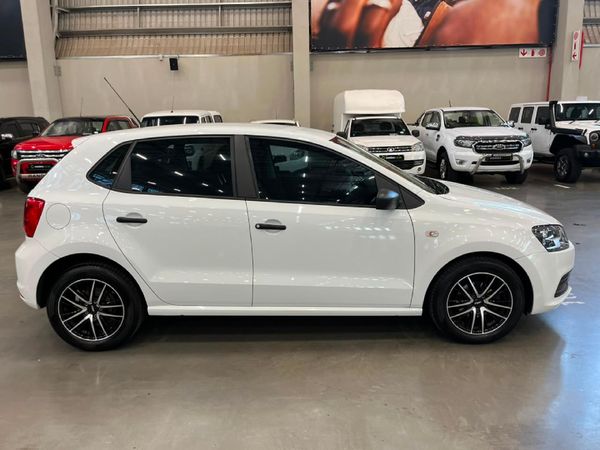 2018-Volkswagen-Polo-Vivo-14-Trendline-5-dr image:1