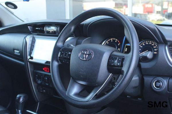 2022-Toyota-Fortuner-24-GD-6-Raised-Body-Auto image:8