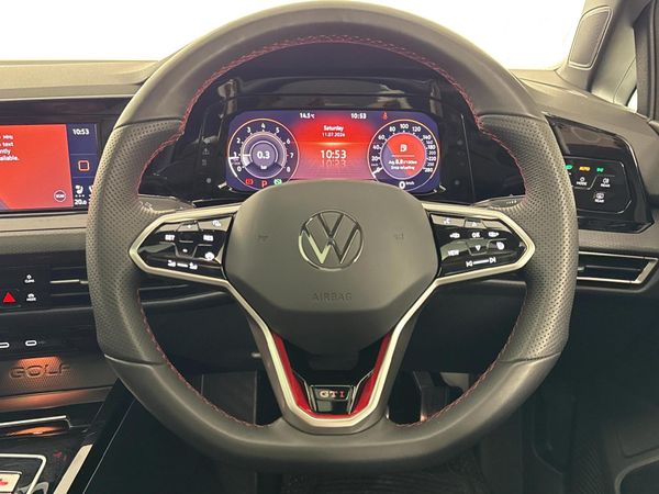 2025-Volkswagen-Golf-8-GTI-20-TSI-Auto image:12