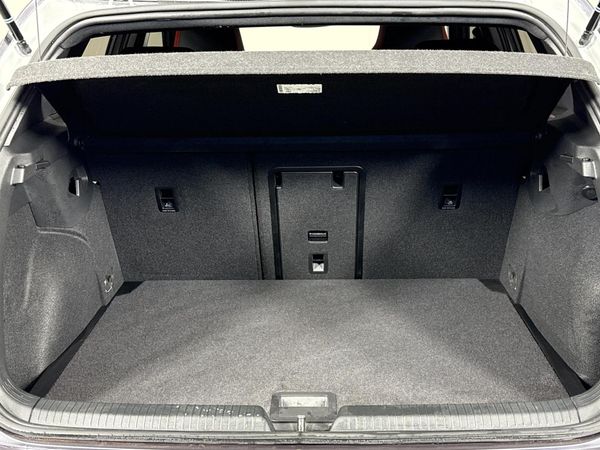 2025-Volkswagen-Golf-8-GTI-20-TSI-Auto image:15