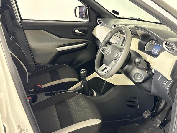 2024-Nissan-Magnite-10-Visia image:9