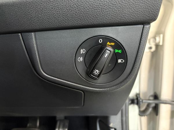 2026-Volkswagen-Taigo-10-TSI-R-Line-Auto image:10