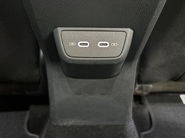 2026-Volkswagen-Taigo-10-TSI-R-Line-Auto image:11