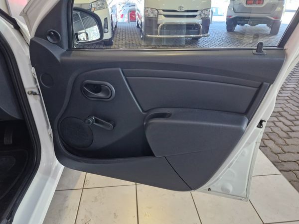 2017-Nissan-NP200-16-AC-Safety-Pack image:14