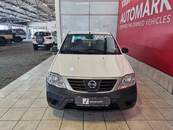 2017-Nissan-NP200-16-AC-Safety-Pack image:4
