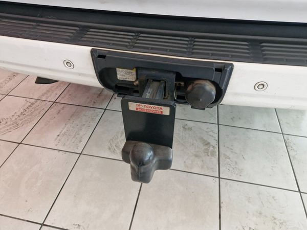 2018-Toyota-Land-Cruiser-200-45-D-V8-VX-R-Auto image:10
