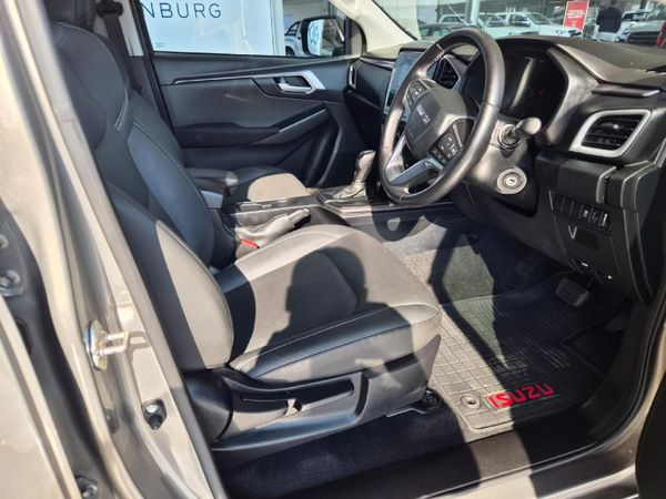 2023-Isuzu-D-Max-30-DDI-LS-4x4-Auto-Double-Cab image:17