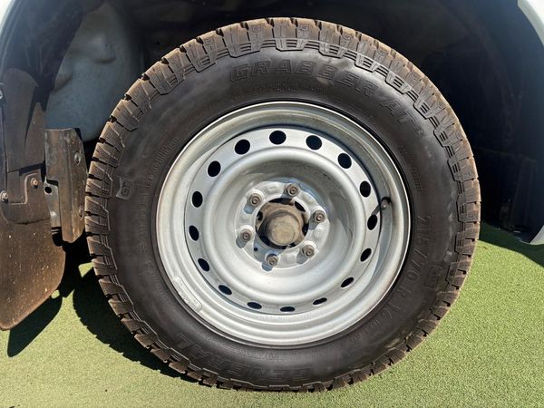 2019-Isuzu-D-Max-250C-Fleetside-Single-Cab image:12