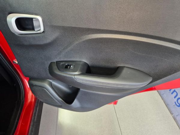 2021-Hyundai-Venue-10-TGDI-Fluid image:16