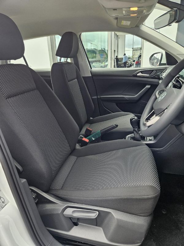 2026-Volkswagen-T-Cross-10-TSI image:10
