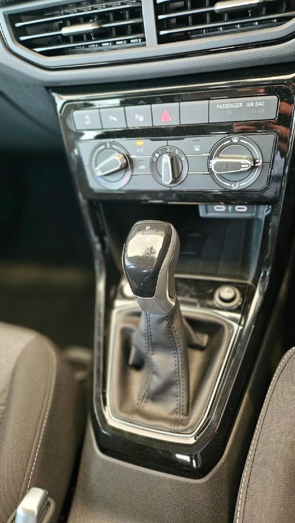 2026-Volkswagen-T-Cross-10-TSI-Life-Auto image:14