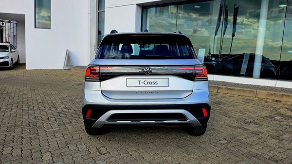 2026-Volkswagen-T-Cross-10-TSI-Life-Auto image:3
