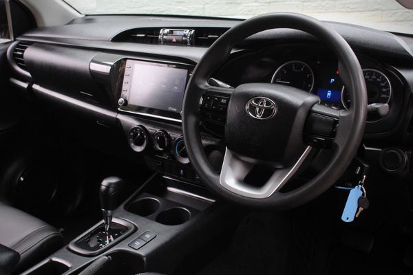 2020-Toyota-Hilux-Auto-Extended-Cab-132000km image:15