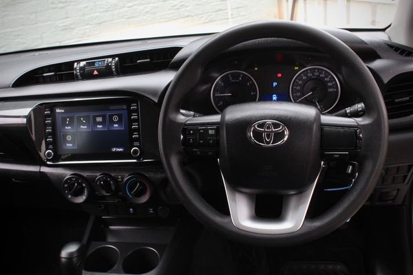 2020-Toyota-Hilux-Auto-Extended-Cab-132000km image:16