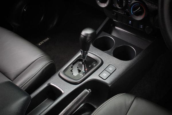 2020-Toyota-Hilux-Auto-Extended-Cab-132000km image:19