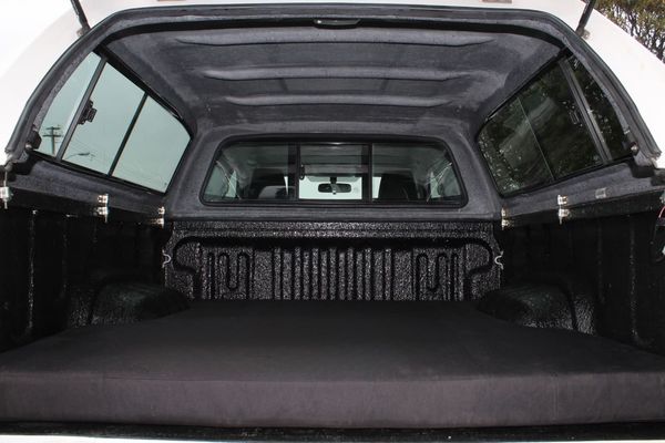 2020-Toyota-Hilux-Auto-Extended-Cab-132000km image:5