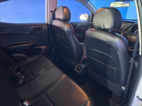 2021-Hyundai-Grand-i10-10-Fluid image:15