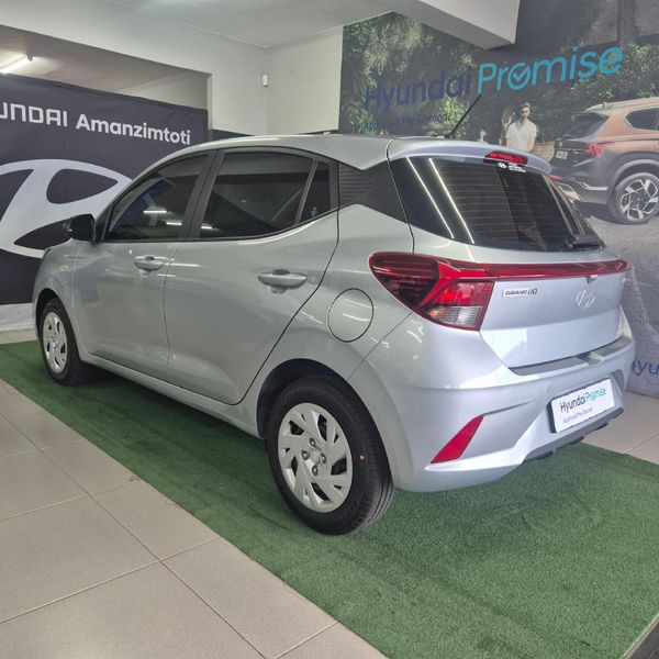 2026-Hyundai-Grand-i10-12-Motion-Auto image:4