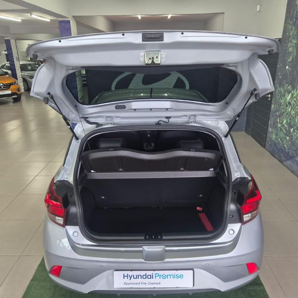 2026-Hyundai-Grand-i10-12-Motion-Auto image:6