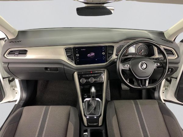 2021-Volkswagen-T-Roc-14-TSI-Design-Auto image:6