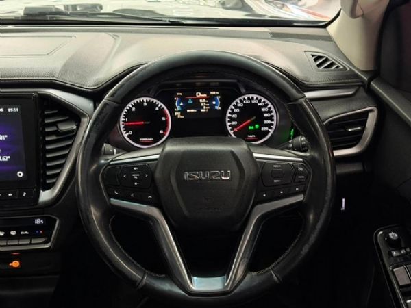 2023-Isuzu-D-Max-30-DDI-LSE-Auto-Double-Cab image:2