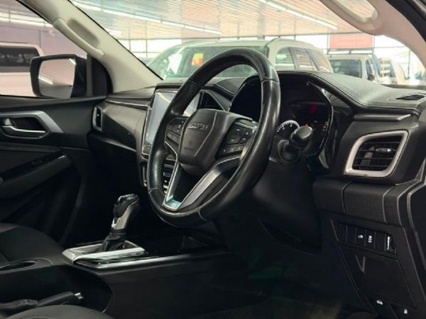 2023-Isuzu-D-Max-30-DDI-LSE-Auto-Double-Cab image:8