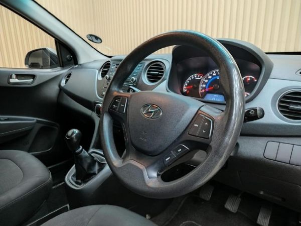 2019-Hyundai-Grand-i10-10-Motion image:9