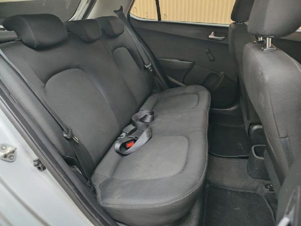 2019-Hyundai-Grand-i10-10-Motion image:10