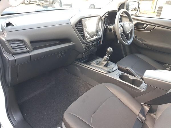 2026-Isuzu-D-Max-19-DDI-HR-L-Single-Cab image:8