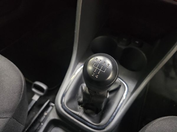 2024-Volkswagen-Polo-Vivo-14 image:6