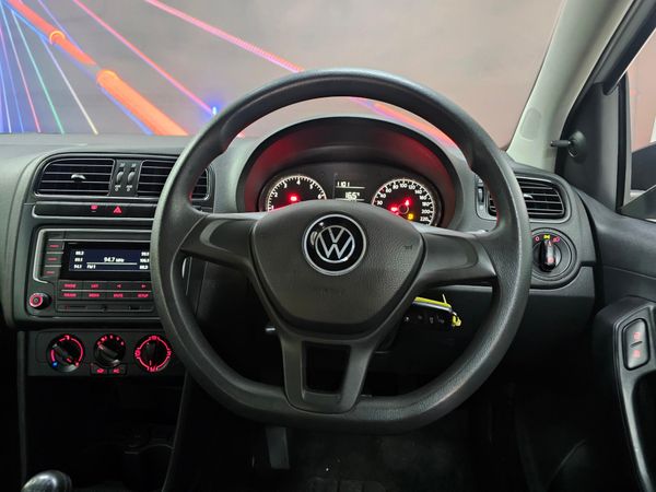2023-Volkswagen-Polo-Vivo-14-Trendline-5-dr image:3
