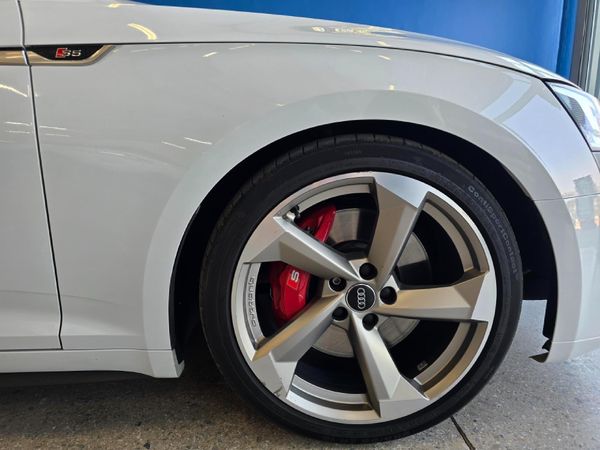 2017-Audi-S5-Sportback-30-TFSI-quattro-Auto image:4