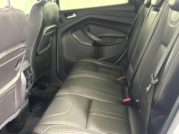 2015-Ford-Kuga-20-TDCi-Trend-Auto image:3