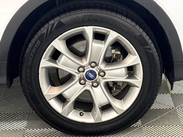 2015-Ford-Kuga-20-TDCi-Trend-Auto image:5