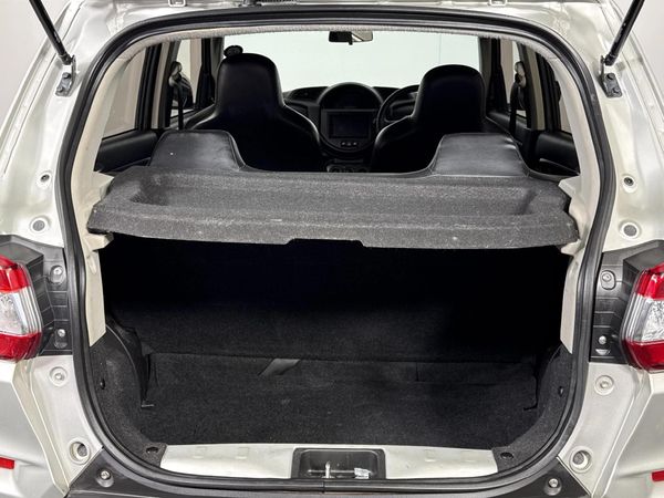 2020-Suzuki-S-Presso-10-GL-Auto image:14