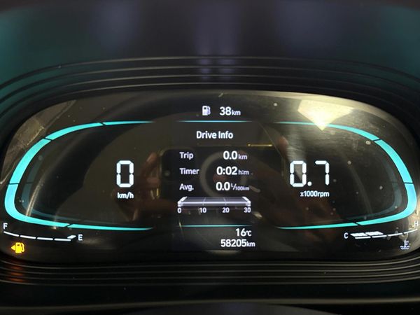 2023-Hyundai-Venue-12-Motion image:2