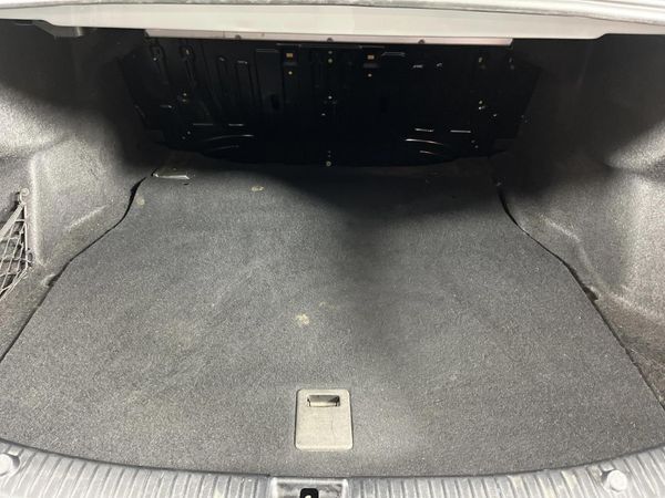 2018-Mercedes-Benz-C-Class-C-180-Auto image:11