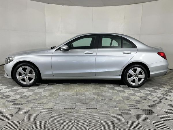 2018-Mercedes-Benz-C-Class-C-180-Auto image:16