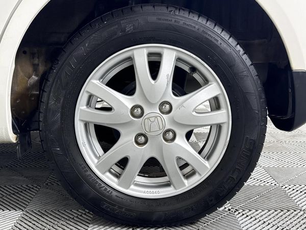 2013-Honda-Brio-12-Comfort-5-dr image:6