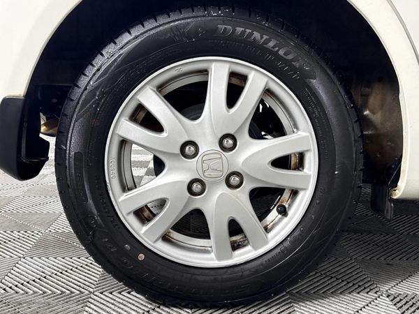 2013-Honda-Brio-12-Comfort-5-dr image:7