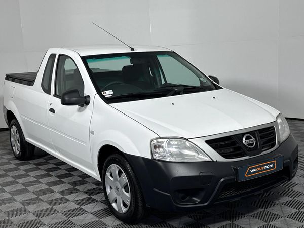 2021-Nissan-NP200-16-AC-Safety-Pack image:12