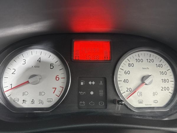 2021-Nissan-NP200-16-AC-Safety-Pack image:1